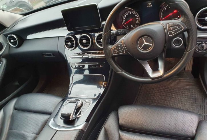 De Vanzare Masina Mercedes C300 In Londra, UK