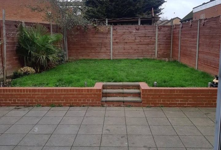 Chirie Camera Dubla In Northolt, Londra