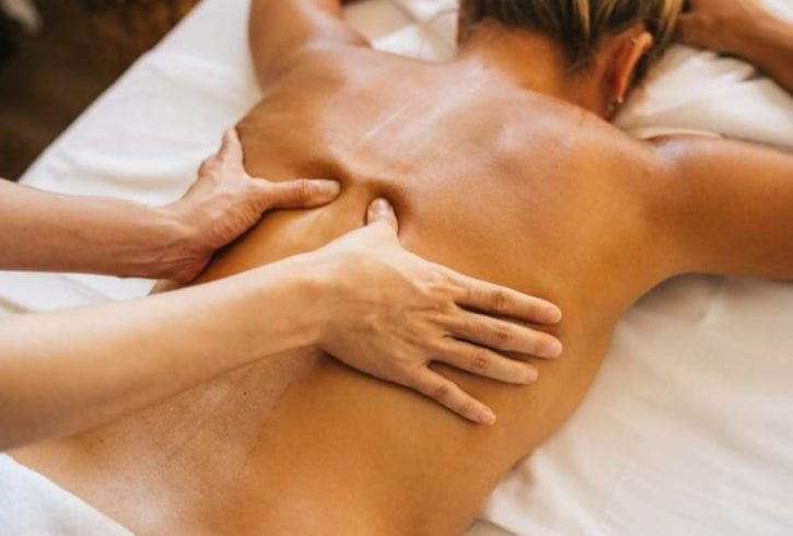 Servicii De Masaj Profesional In Grays, UK