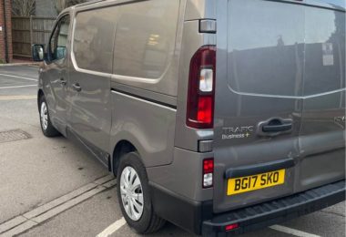 Vand Duba Renault Traffic In Watford, UK