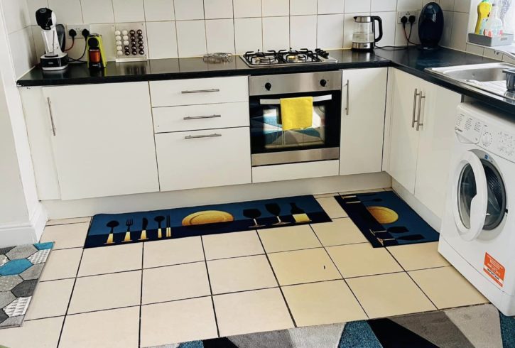 Chirie Camera Single Medie In Seven Kings, Londra