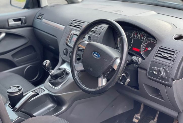 Vand Masina Ford C-Max In Hatfield, Londra