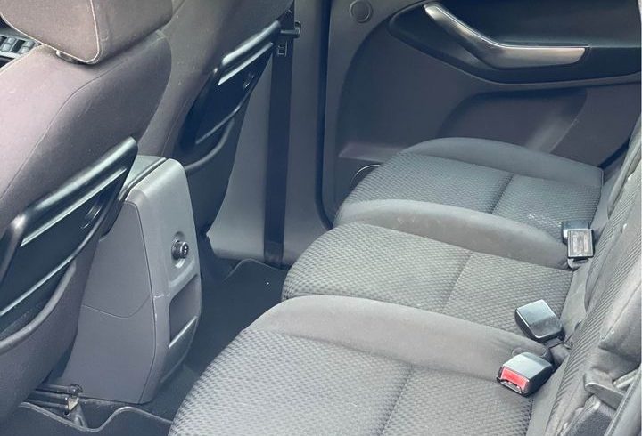 Vand Masina Ford C-Max In Hatfield, Londra