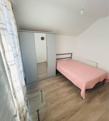 Chirie Camera Dubla In East Ham, Londra