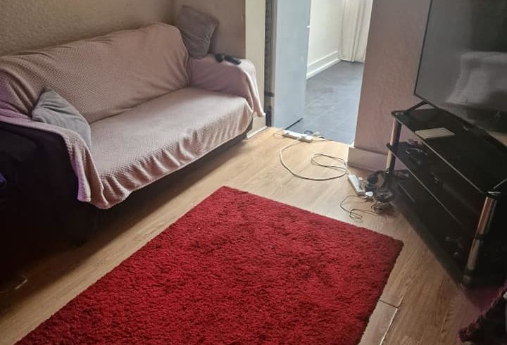 Chirie Camera Dubla Cu Box Room In East Ham, Londra