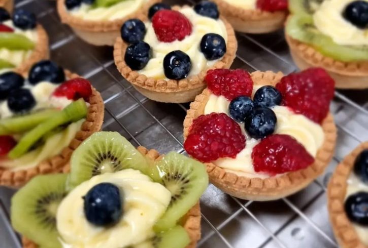 Produse De Patiserie In Smethwick, UK