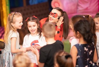 Servicii De Animatoare Petreceri Copii In Londra, UK