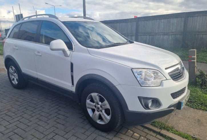 Vand SUV Vauxhall Antara SE in Dagenham, Londra