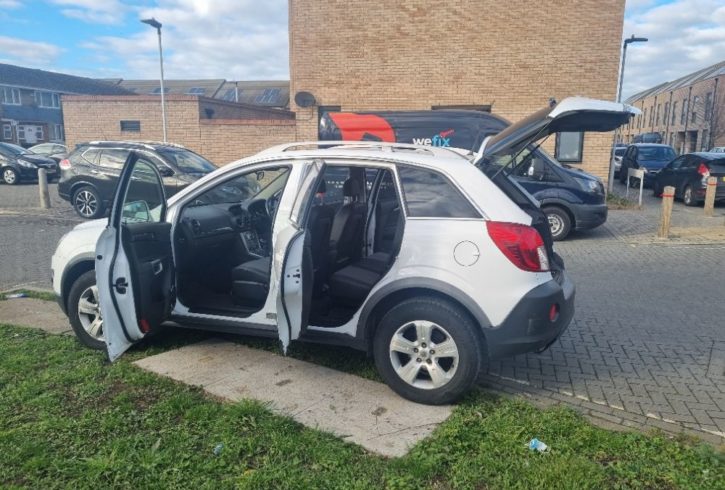 Vand SUV Vauxhall Antara SE in Dagenham, Londra