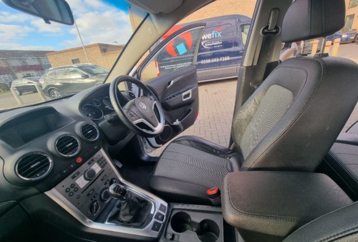 Vand SUV Vauxhall Antara SE in Dagenham, Londra