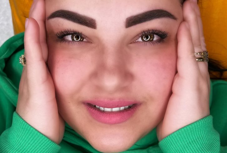 Salon Romanesc De Micropigmentare Sprancene In Manchester, UK