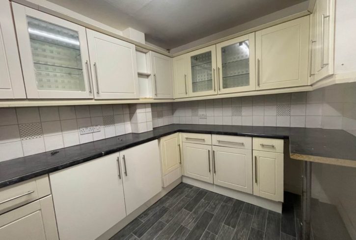 Chirie Camera Single In Slough, UK