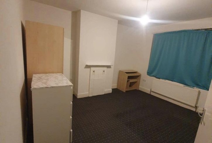 Chirie Camera Dubla In Ilford, Londra