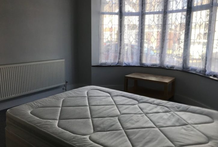 Inchiriez Camera Dubla In Ilford, Londra