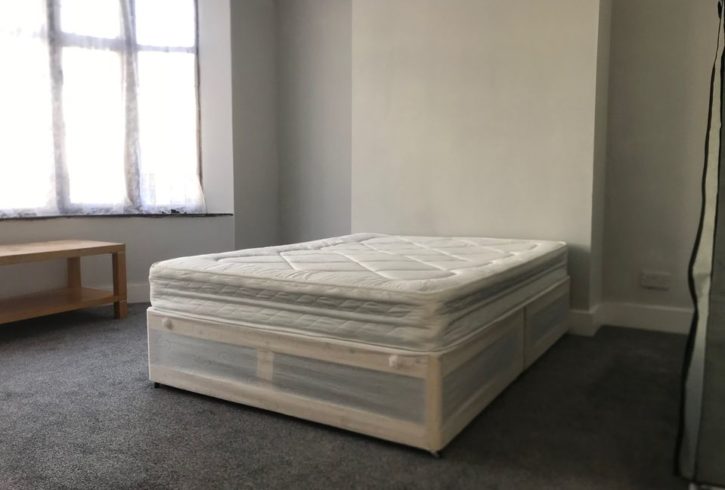 Inchiriez Camera Dubla In Ilford, Londra