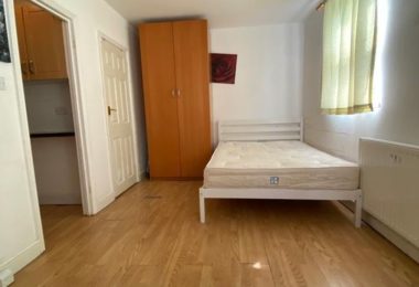 Chirie Studio Flat In West Kensington, Londra