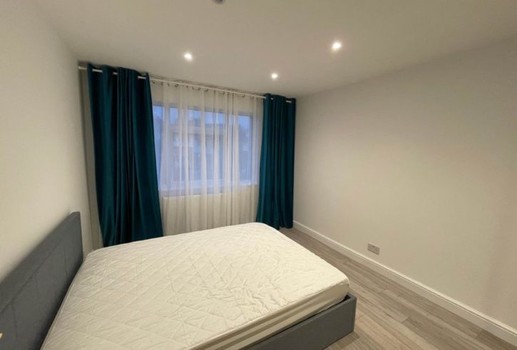 Chirie Camera Dubla In Romford, Londra