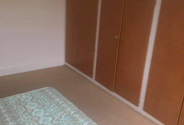 Chirie Camera King Size In Chingford Mount, Londra