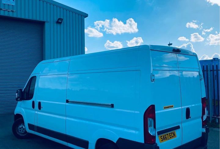 Vand Duba Peugeot Boxer In Romford, Londra