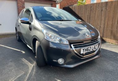 Vand Masina Peugeot 208 In Tewkesbury, UK
