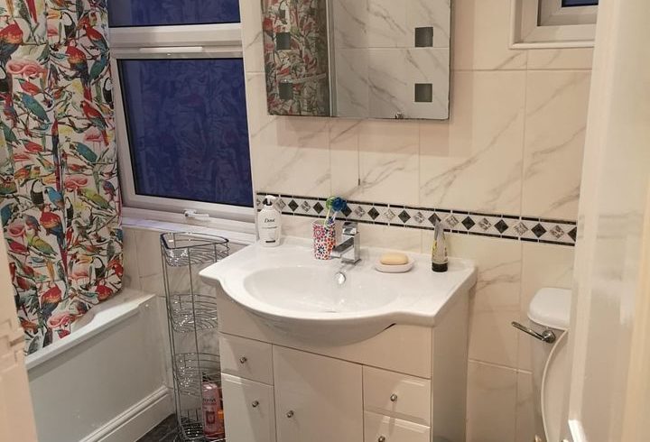 Chirie Camera Dubla In Arnos Grove, Londra