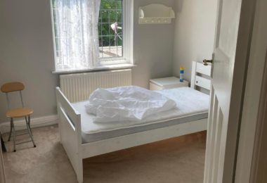 Chirie Camera Medie In Southgate, Londra