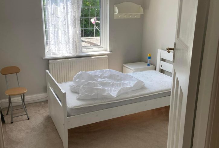 Chirie Camera Medie In Southgate, Londra