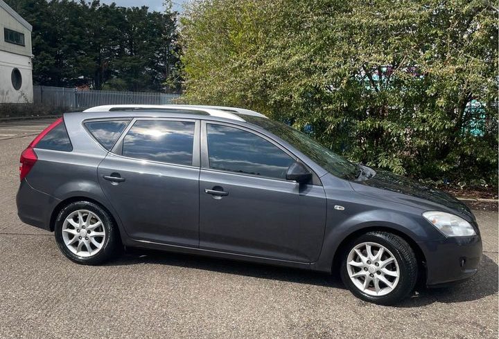 Vand Masina Kia In Leamington Spa, UK