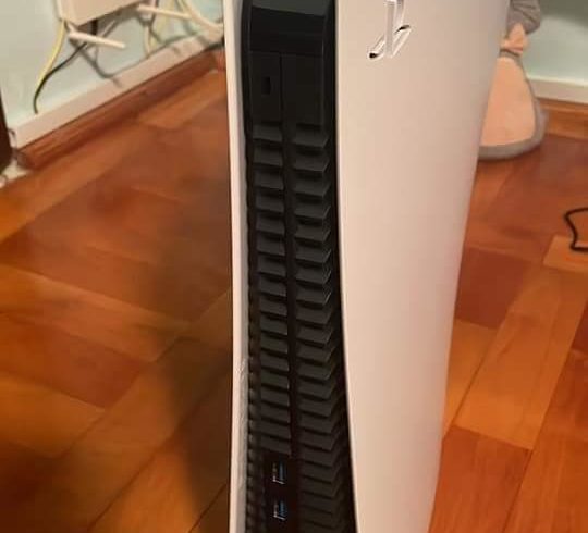 PlayStation 5 De Vanzare In Londra, UK