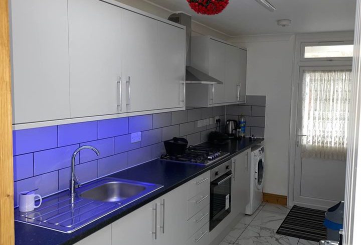 Chirie Camera Dubla In Leyton, Londra