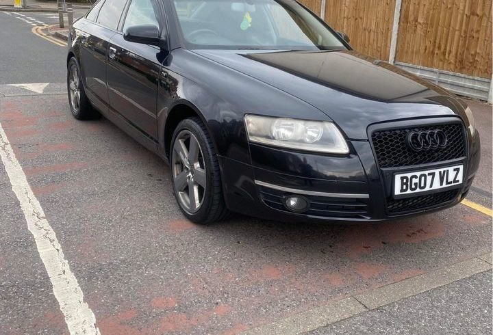 Vand Masina Audi In Dagenham, Londra