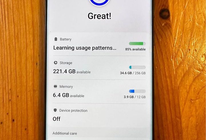 Vand Telefon Samsung Galaxy In Ilford, Londra