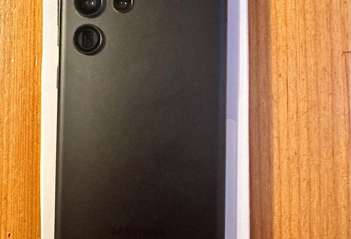 Vand Telefon Samsung Galaxy In Ilford, Londra