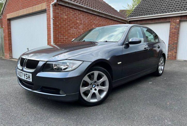 Vand Masina BMW In Tewkesbury, UK