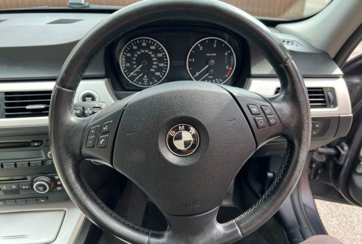 Vand Masina BMW In Tewkesbury, UK