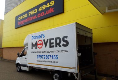 Firma De Transport Si Mutari In High Wycombe, UK