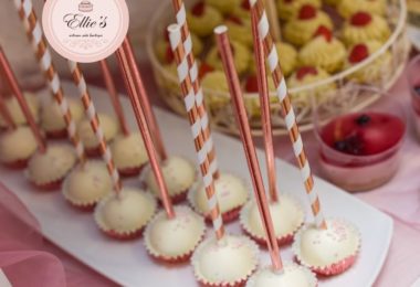 Ellie's Artisan Cake Boutique Produse De Cofetarie In Brent, Londra
