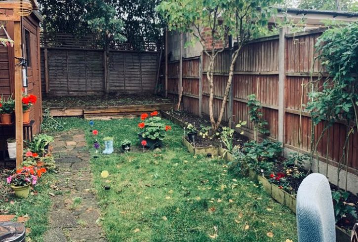 Inchiriez Camera Single Wood Green, Londra