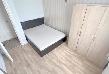 Chirie Camera Dubla In Hainault, Londra