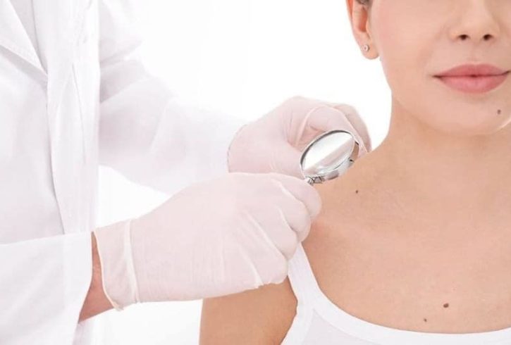 Medic Dermatolog Roman Clinica in Barking, Londra