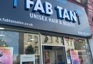 Loc De Munca Pentru Coafeza In Willesden Green, Londra