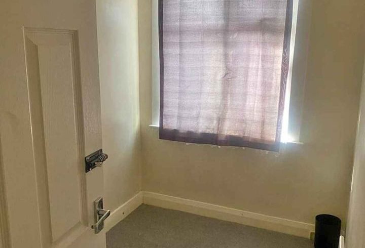 Camera Single De Inchiriat In Feltham, Londra