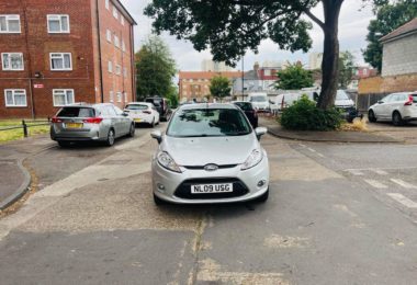 Vand Masina Ford Fiesta In Enfield, Londra
