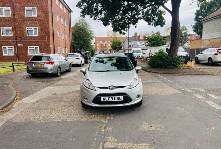 Vand Masina Ford Fiesta In Enfield, Londra
