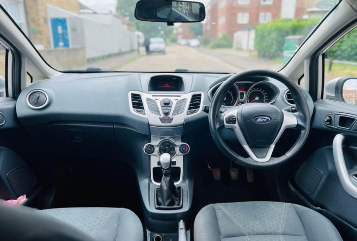 Vand Masina Ford Fiesta In Enfield, Londra