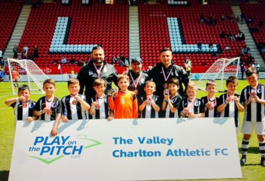 Club De Fotbal Pentru Copii In East Ham, Londra