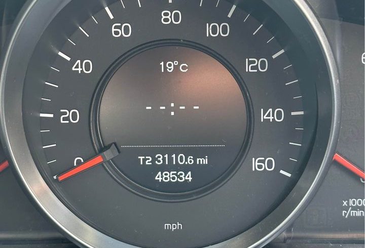 Vand Masina Volvo V40 In Harrow, Londra