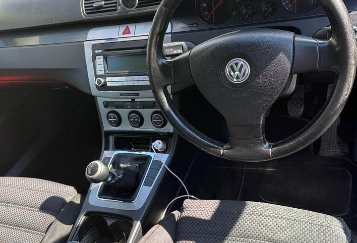 Vand Masina Volkswagen Passat In Northampton, UK