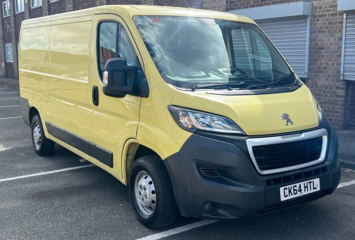 Vand Van Peugeot Boxer In Dagenham, Londra