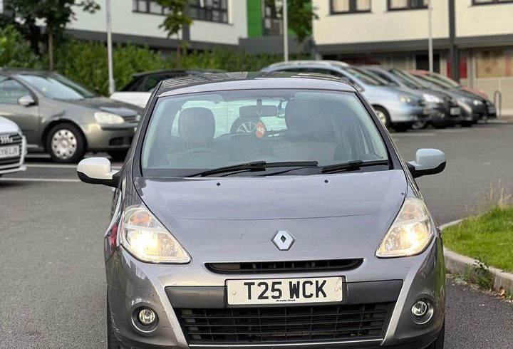 Vand Masina Renault Clio In Wolverhampton, UK